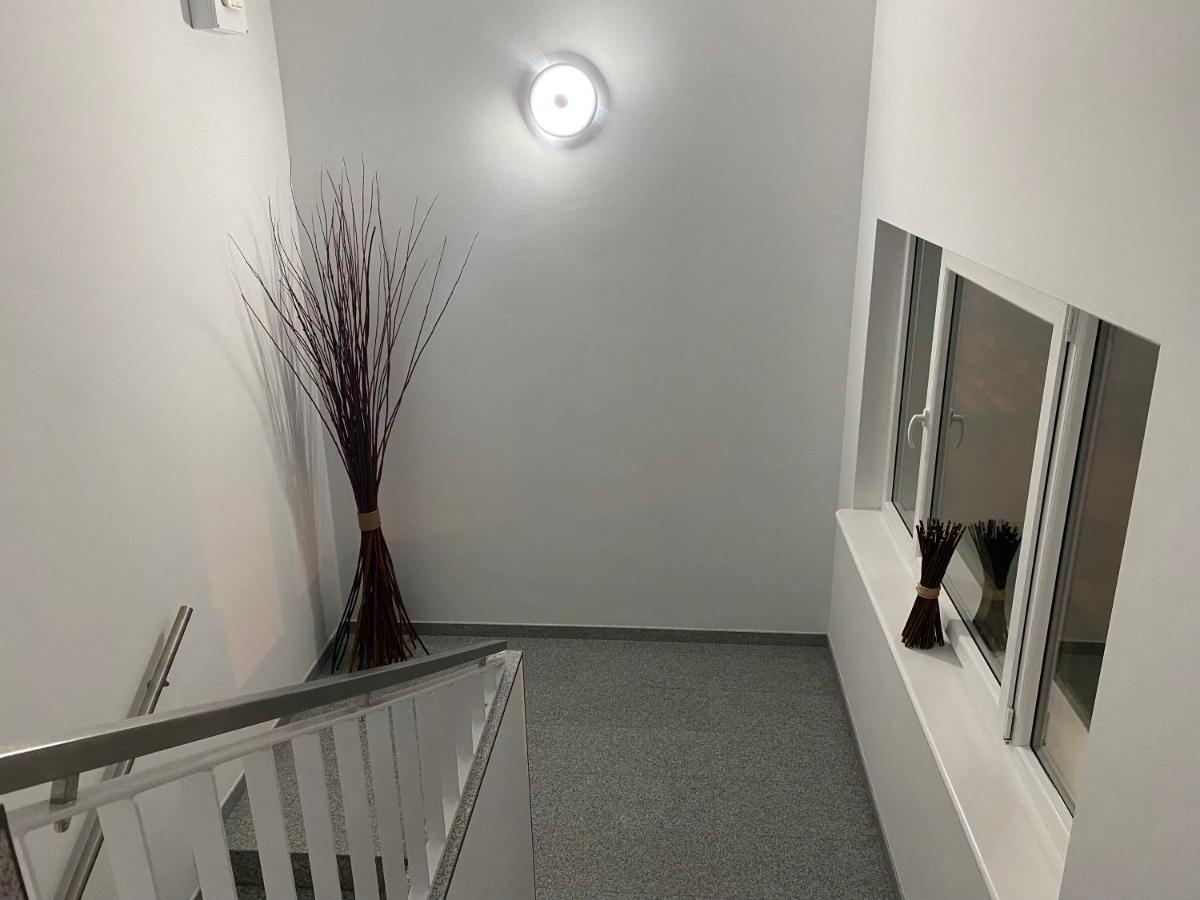Nowy Apartament Z Duzym Tarasem I Parkingiem Swinoujscie Exterior photo
